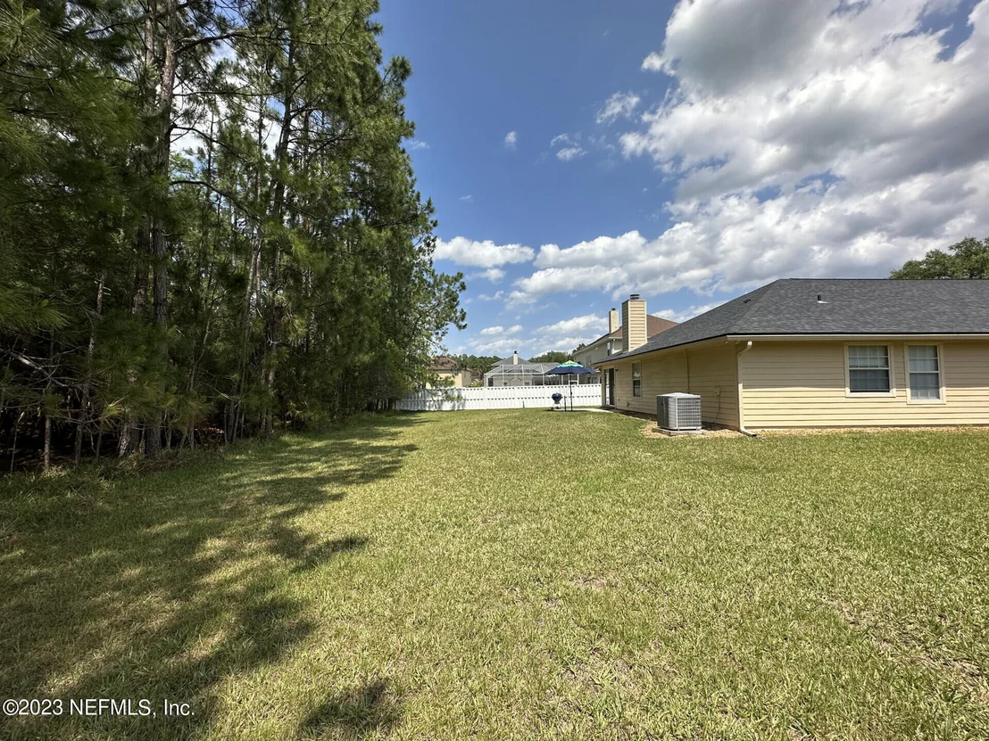 Photo of 209 IVY LAKES Drive