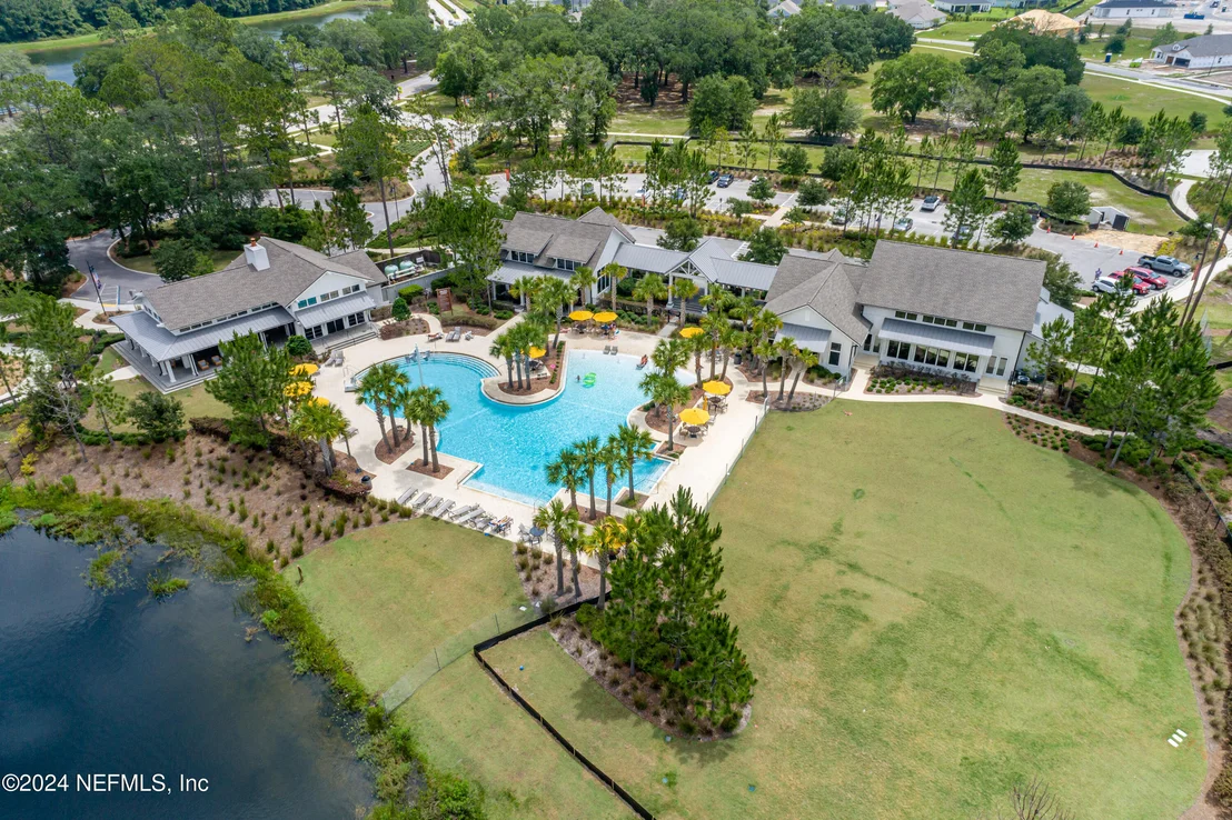 Photo of 775 FARMFIELD Drive