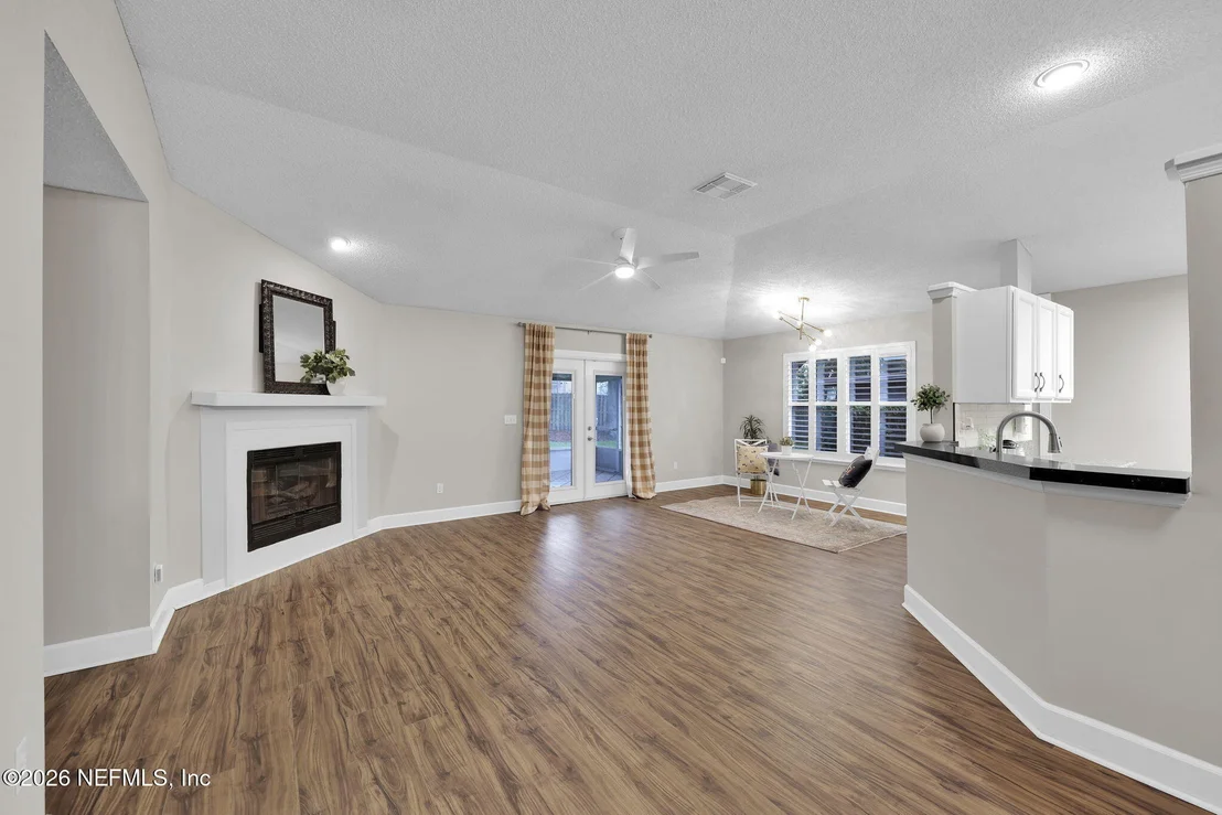 Photo of 1443 BEECHER Lane