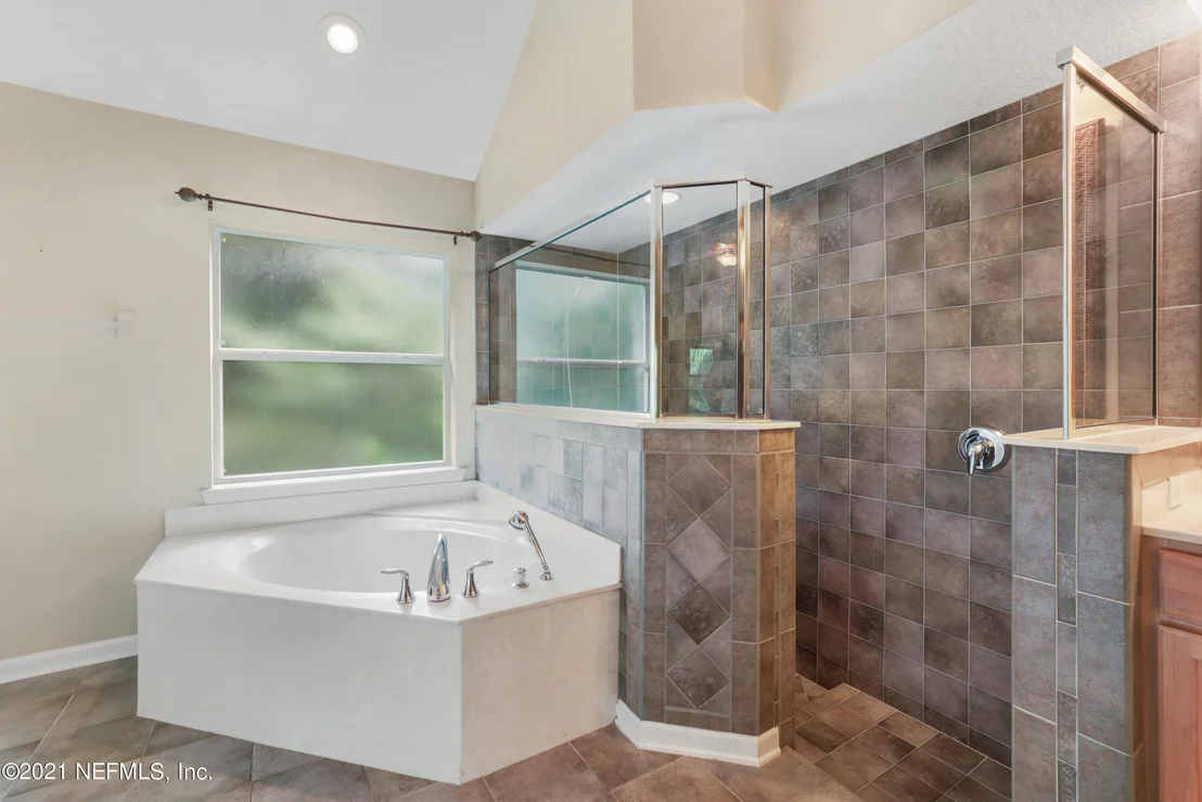 Photo of 420 HEATHER PARK Lane