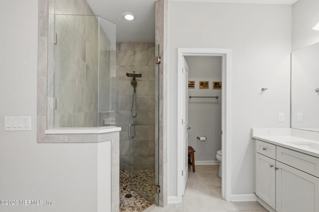 Photo of 24 GREENVIEW Lane