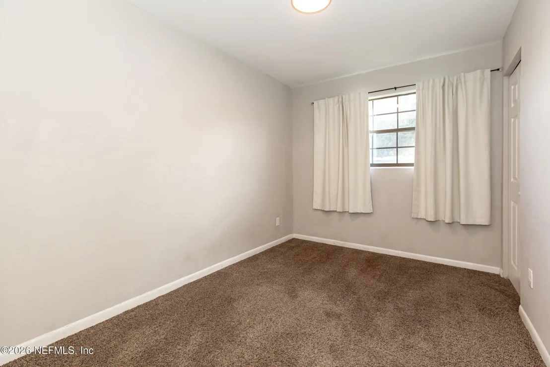 Photo of 2233 LA VALLE Drive