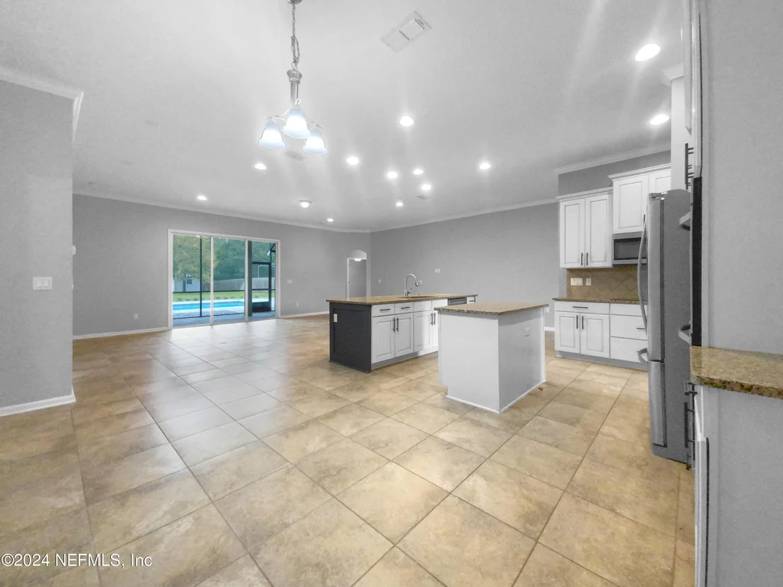 Photo of 334 IRISH ROSE Road