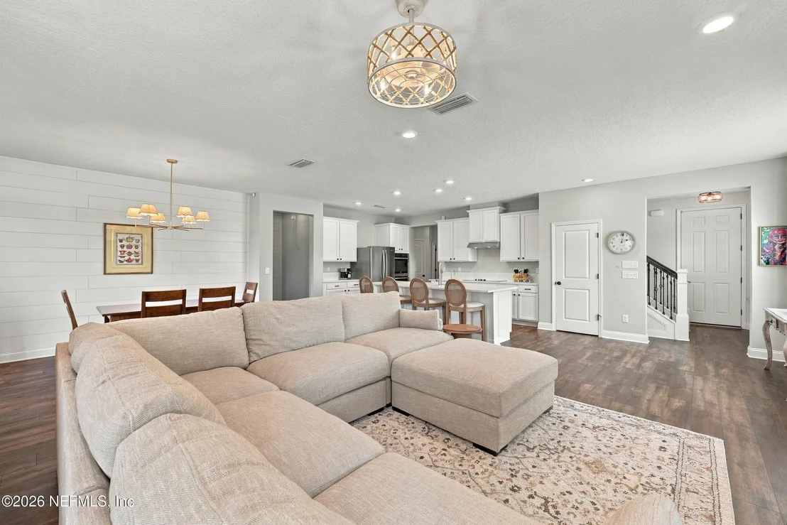 Photo of 645 TRELLIS BAY Drive