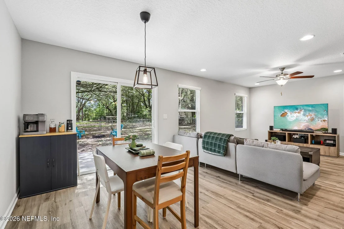 Photo of 1609 DERITO Drive
