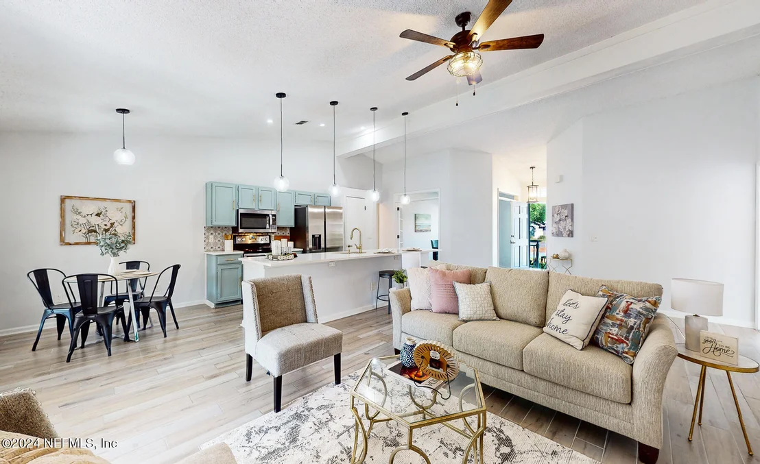 Photo of 8666 CHARLESGATE Circle N