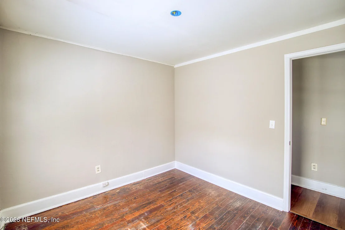 Photo of 9924 SUNSET Drive