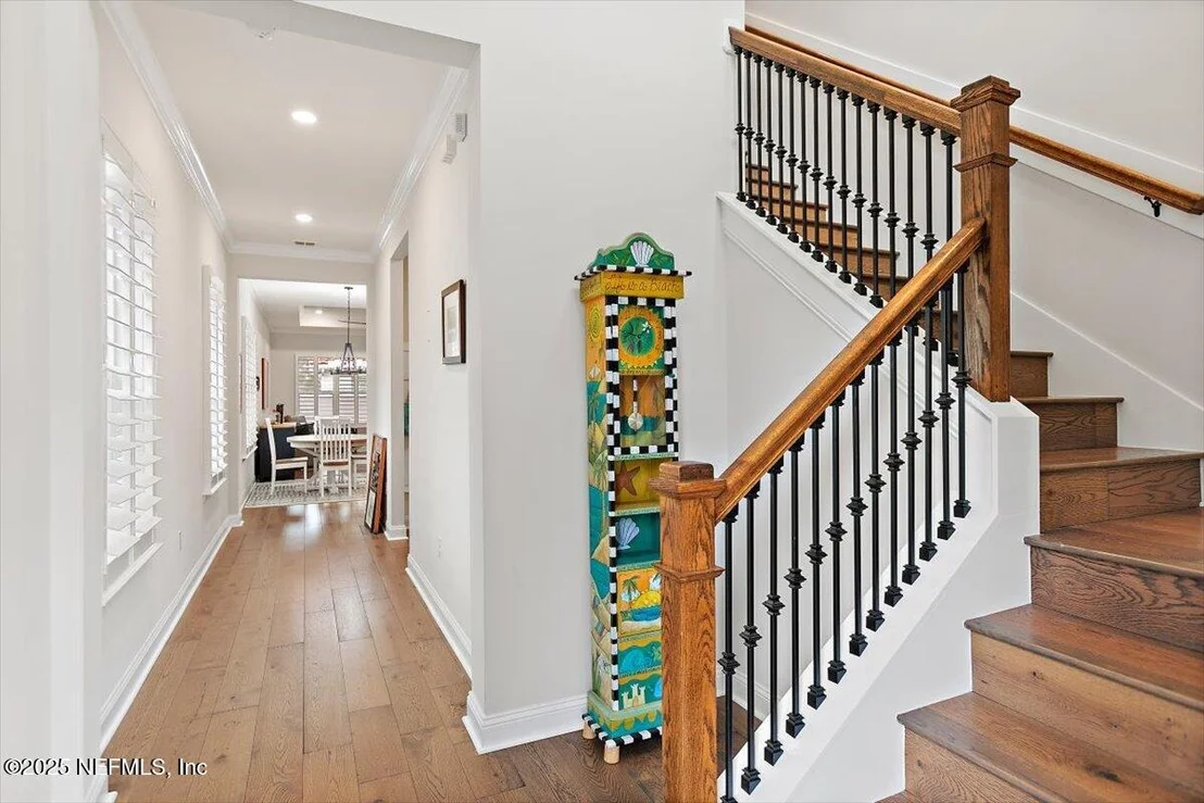Photo of 96014 ENCLAVE Manor