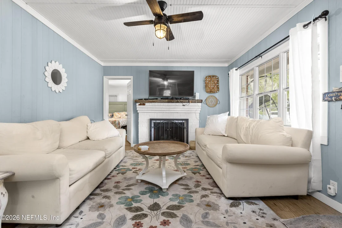 Photo of 155 RODDY Road