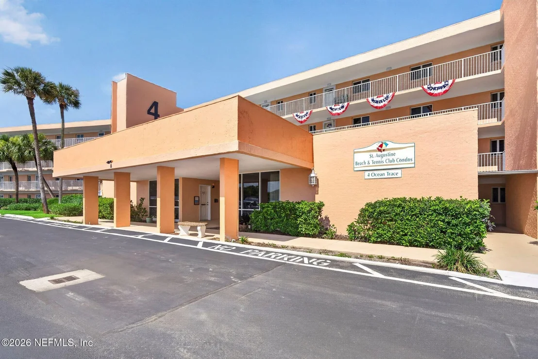 Photo of Unit 319 at 4 OCEAN TRACE Road