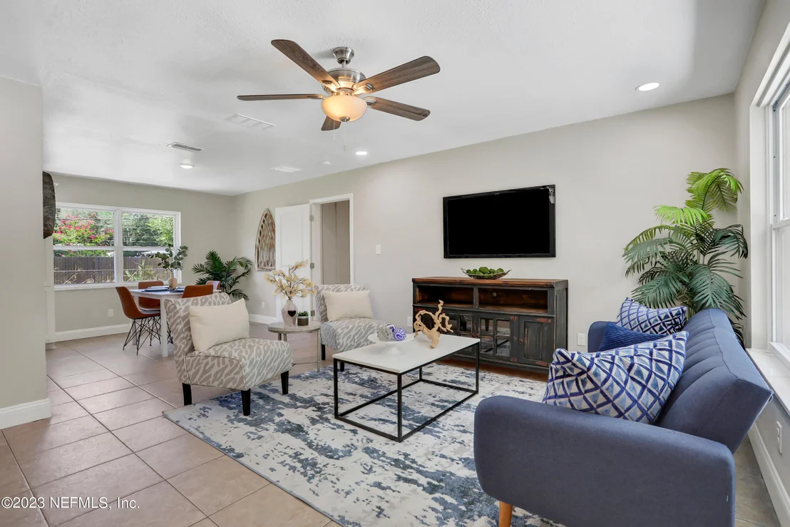 Photo of 128 BELLRAY Drive