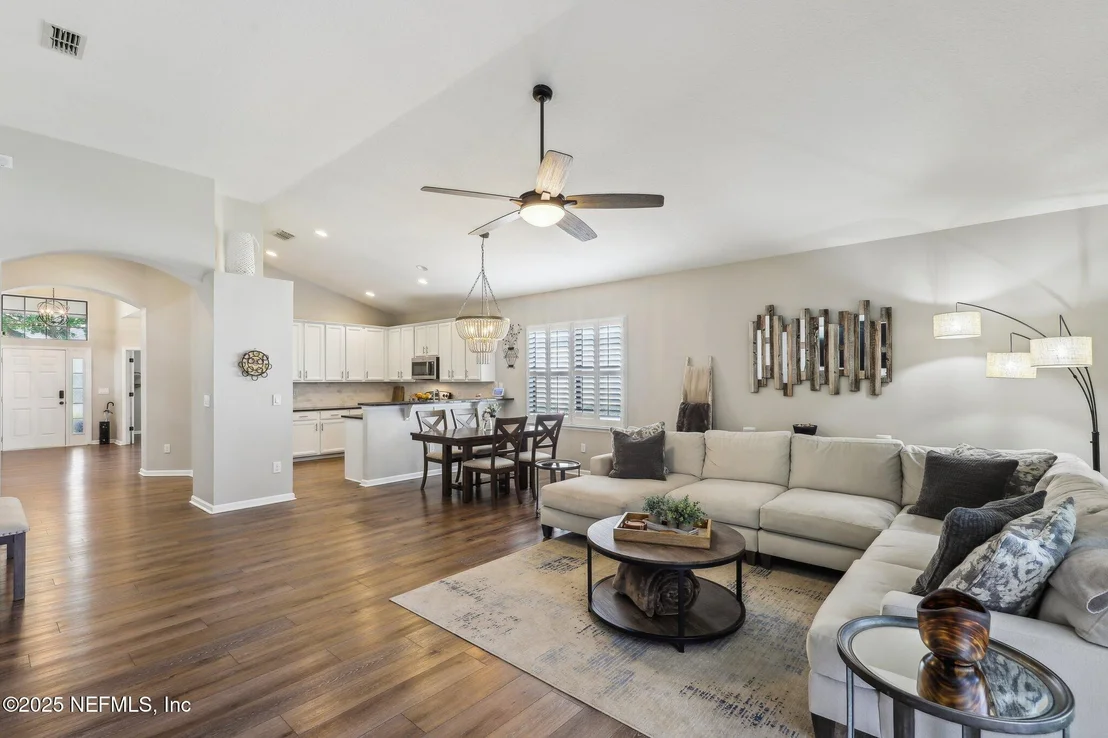 Photo of 191 CORNWALL Drive