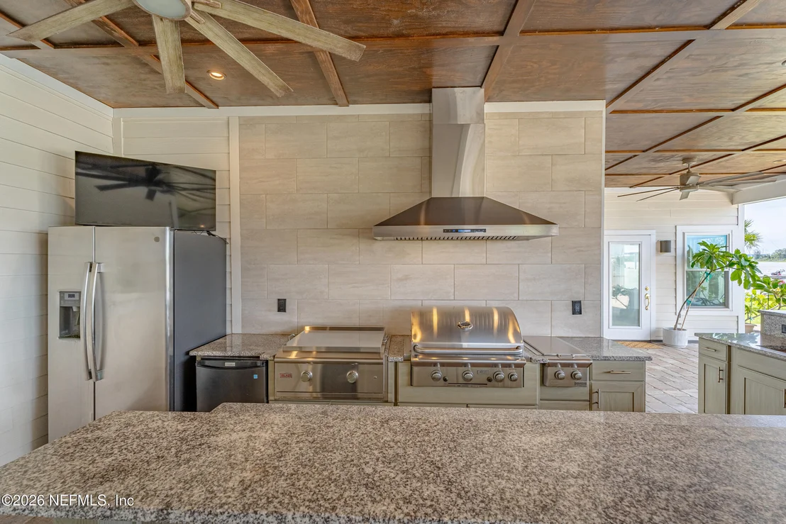 Photo of 5392 HECKSCHER Drive
