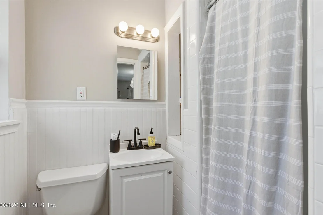 Photo of 2438 BUTTONWOOD Drive