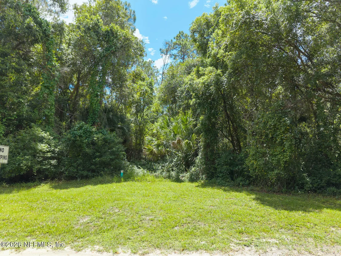 Photo of 627 WALNUT Street