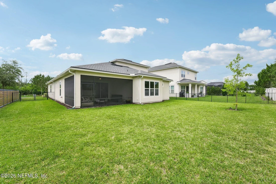 Photo of 10223 SILVERBROOK Trail