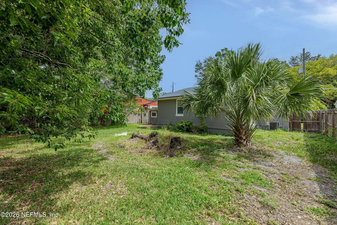 Photo of 1052 WILLIS Drive