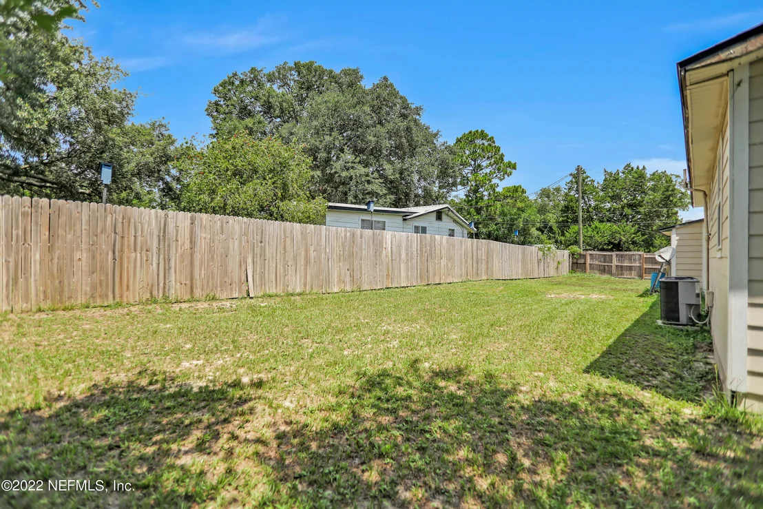Photo of 2448 DAVIS Road