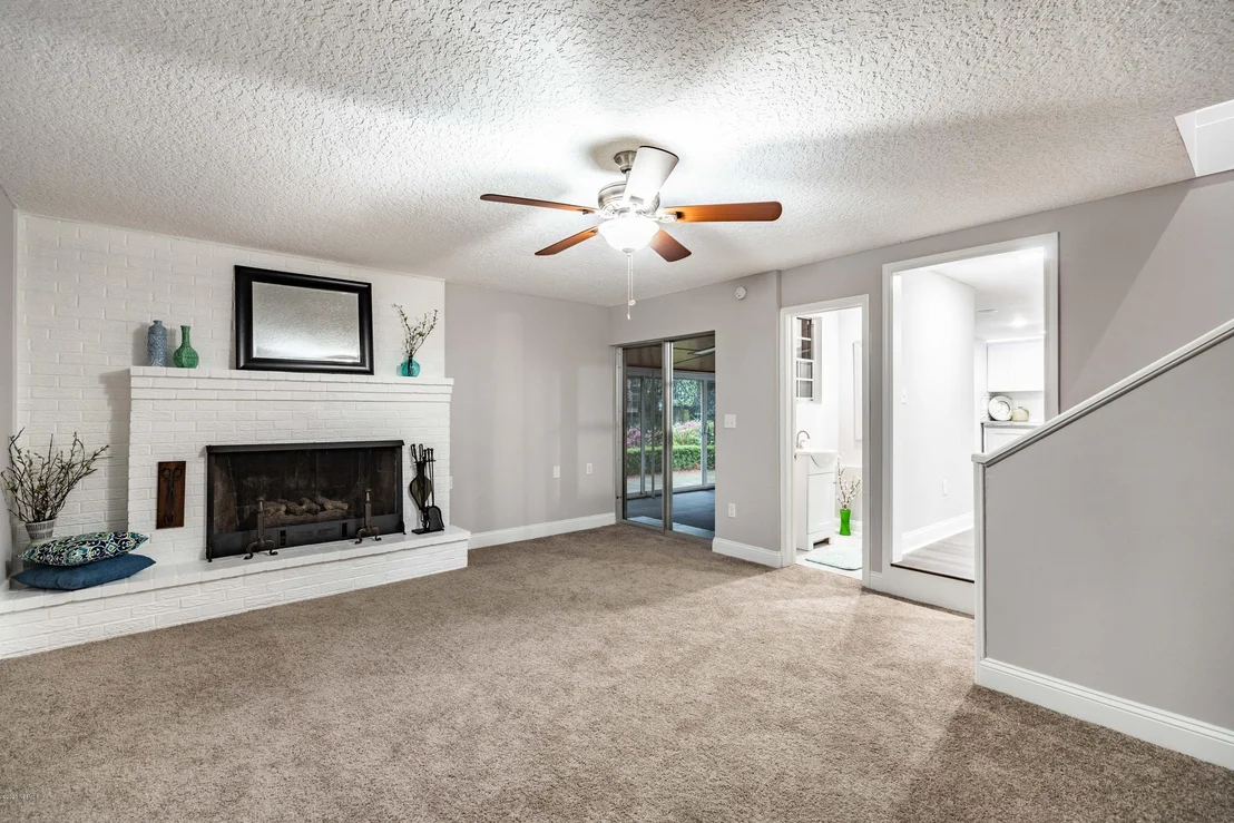 Photo of 335 SPRING FOREST Avenue