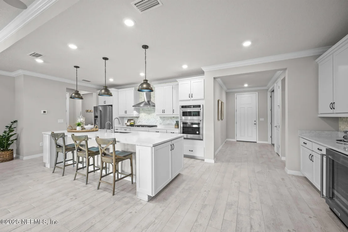Photo of 10737 TOWN VIEW Drive