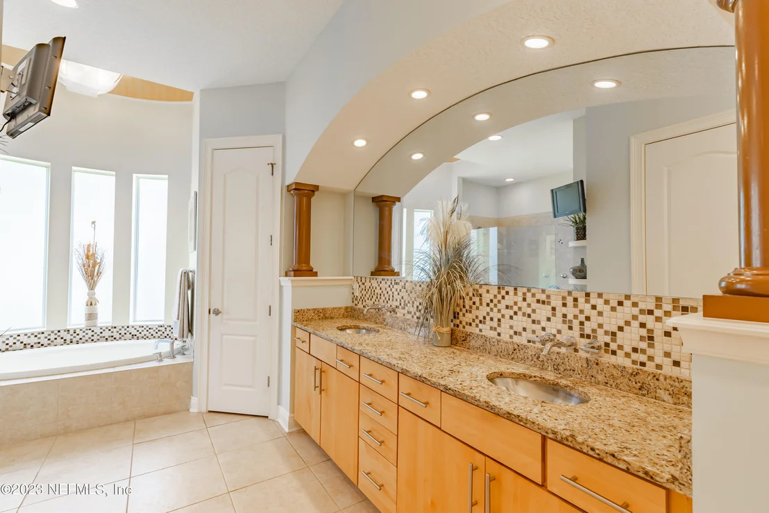 Photo of 1639 DOVER HILL Drive