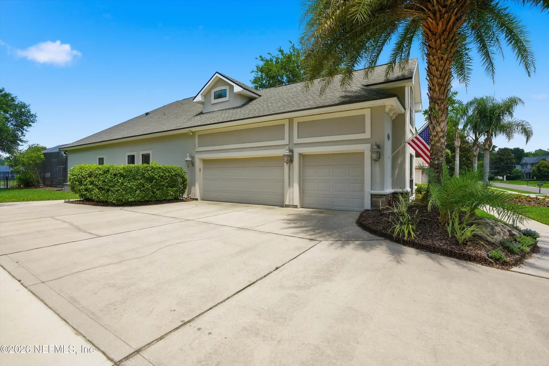 Photo of 430 SUMMERSET Drive