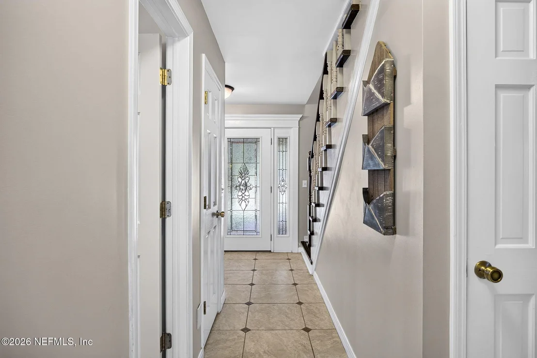 Photo of 8221 FOREST Court