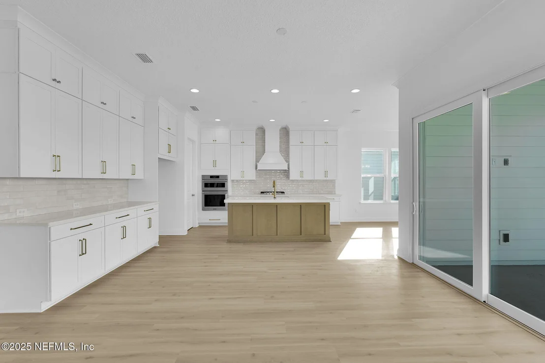 Photo of 93 REFLECTIONS Avenue