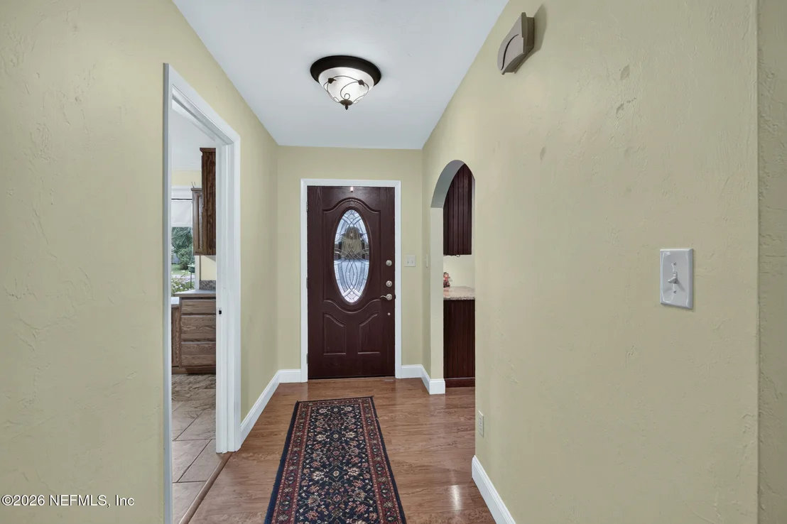 Photo of 657 SE 2ND Avenue