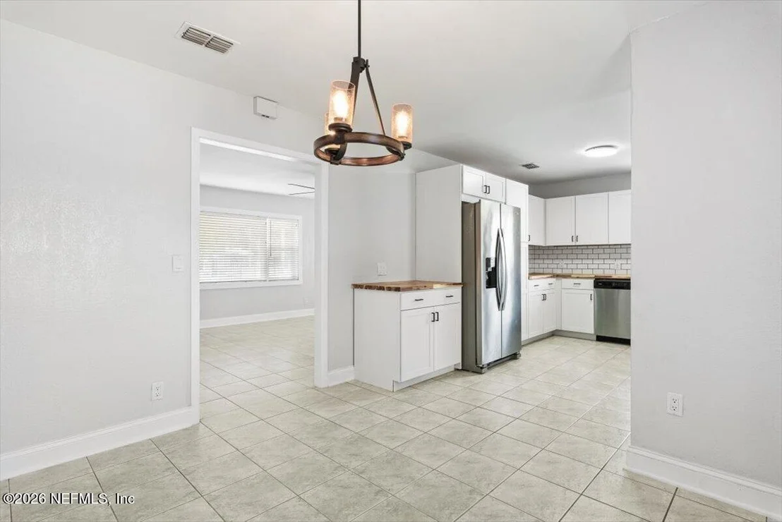 Photo of 9268 HIPPS Road