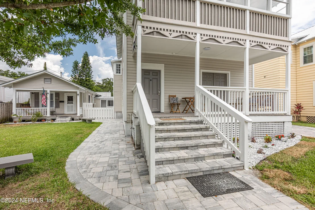Photo of 56 CARRERA Street