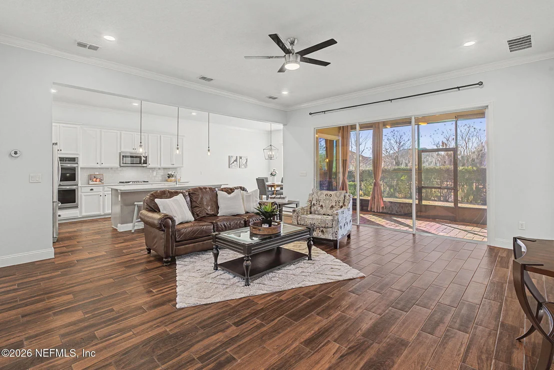 Photo of 316 RENWICK Parkway