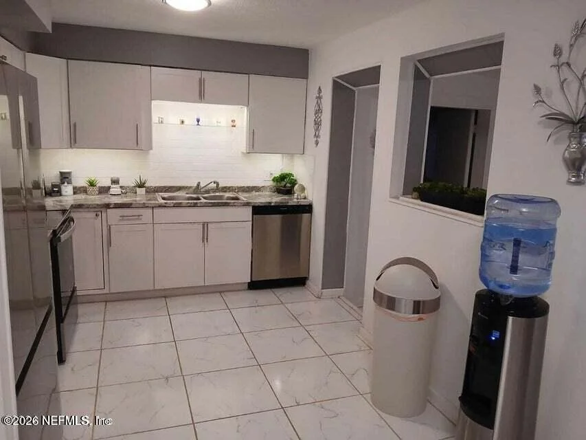 Photo of 4123 PIPER Drive