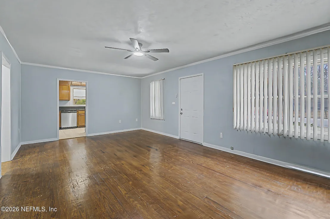 Photo of 330 S 4TH Street