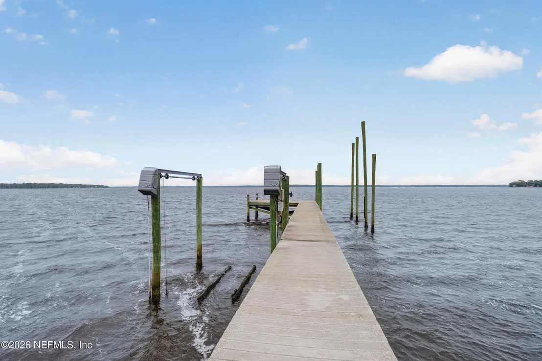 Photo of 7905 COLEE COVE Road