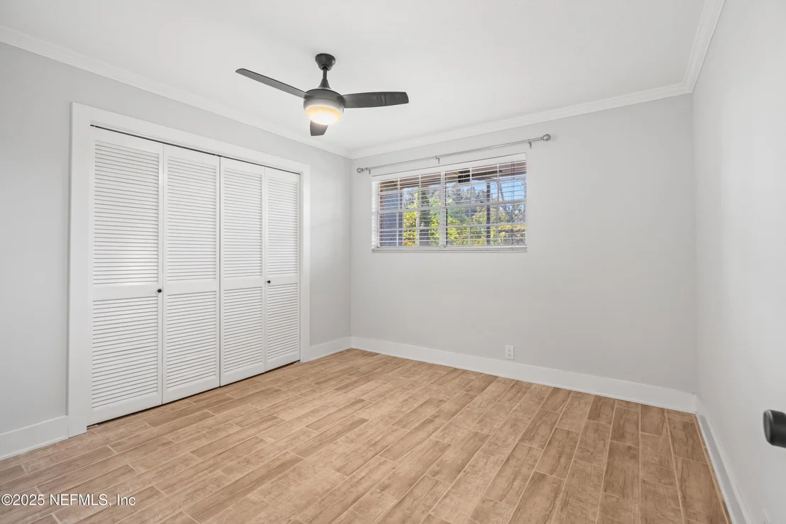 Photo of Unit 4A at 22 COMARES Avenue