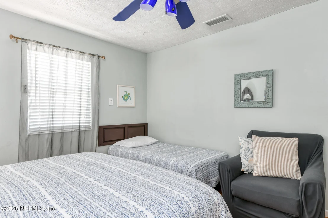 Photo of 15 SEA PARK Drive