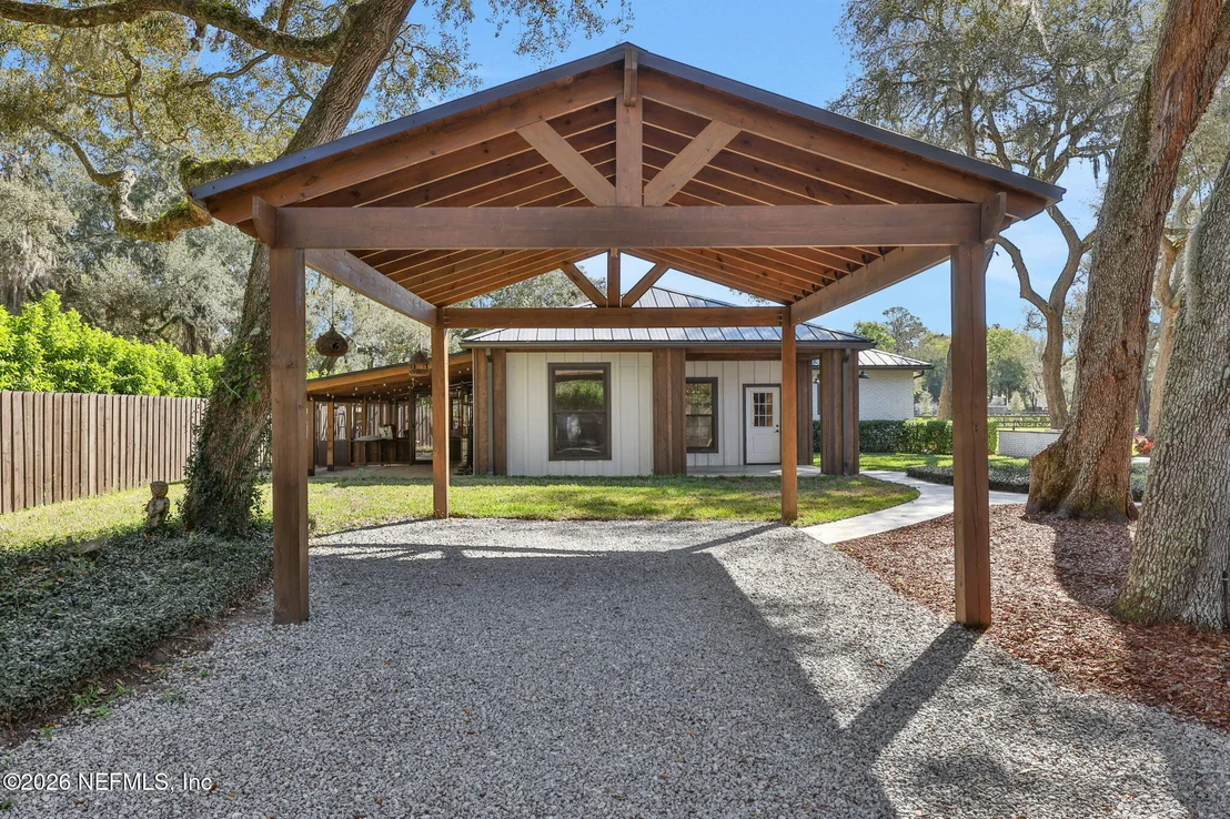 Photo of 532 MOONSHINE Drive