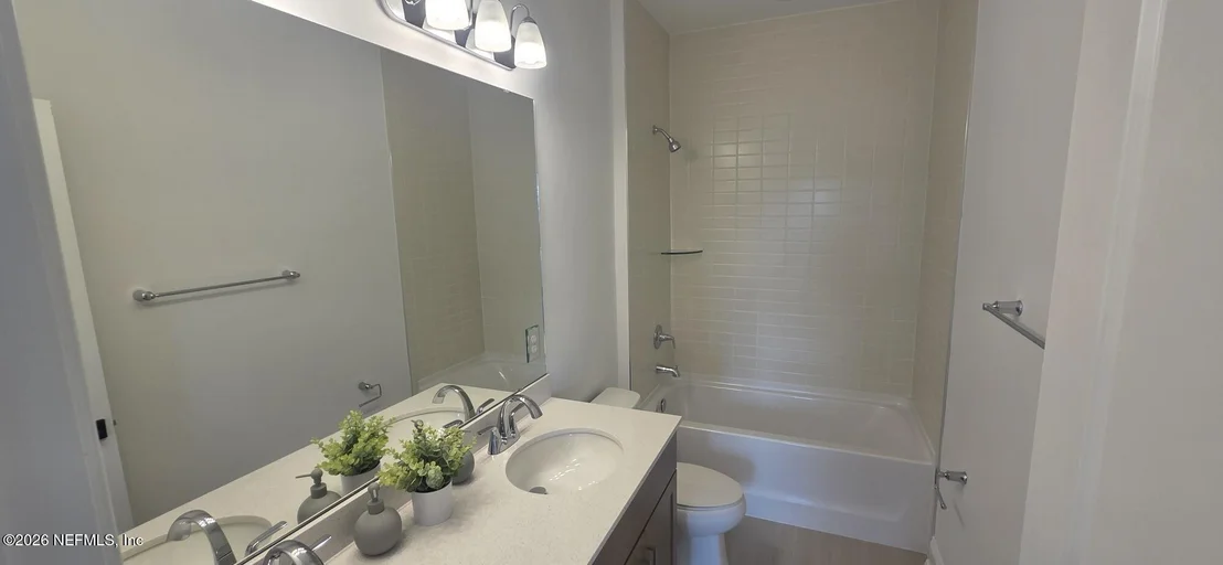 Photo of 279 PINE LEAF Drive