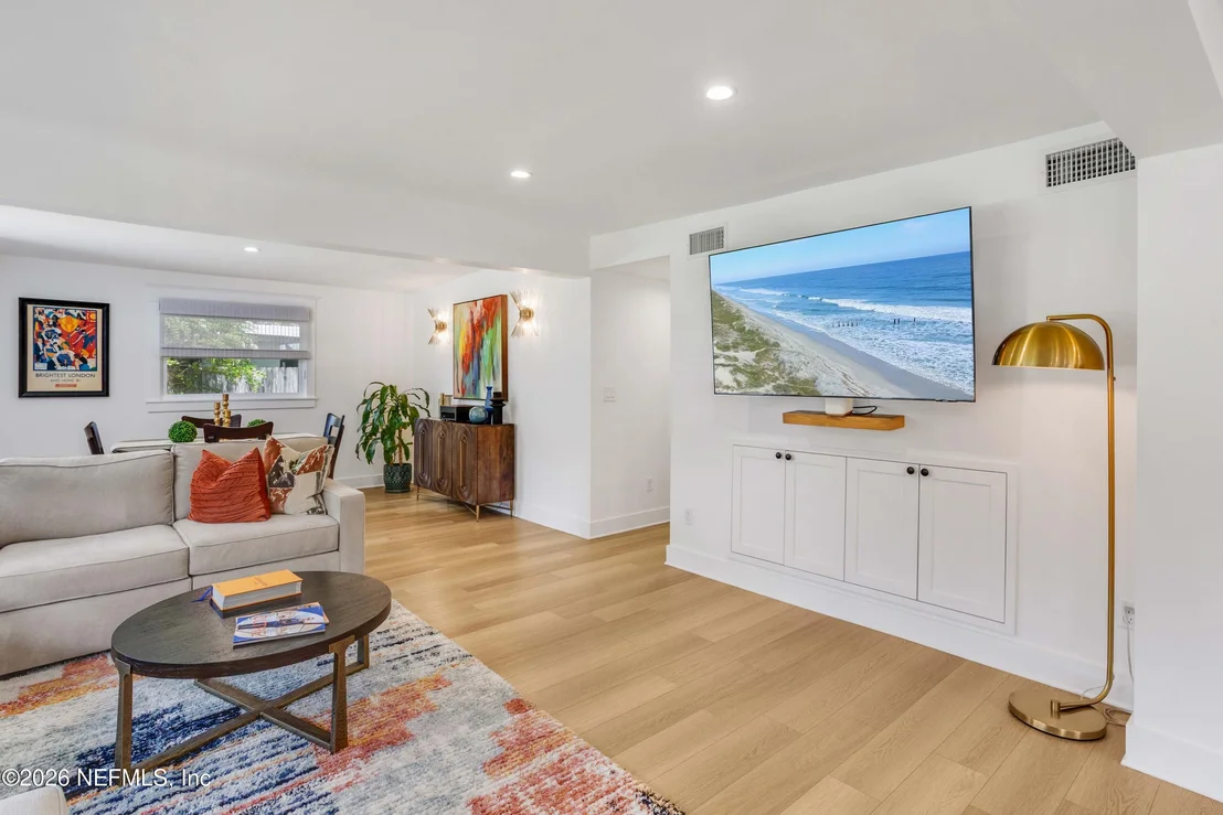 Photo of 469 SKATE Road