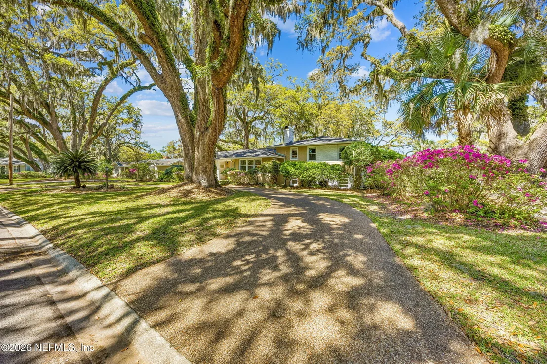 Photo of 4226 FOREST PARK Road