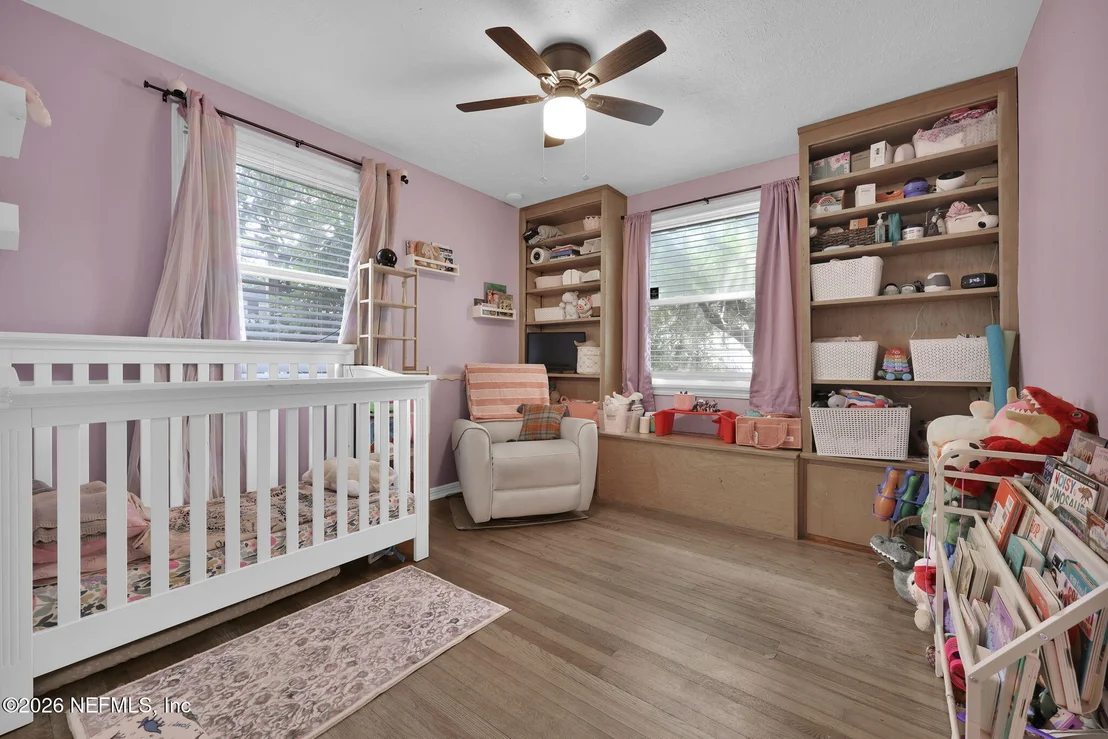 Photo of 1521 CHARON Road