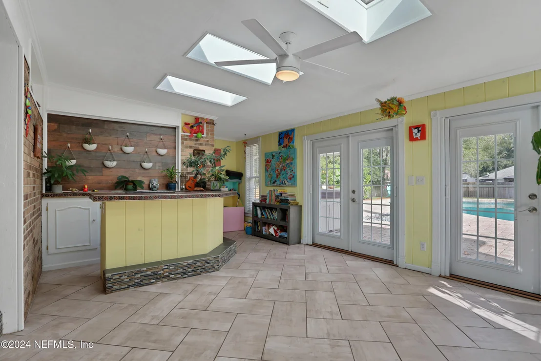 Photo of 8119 PINE LAKE Road
