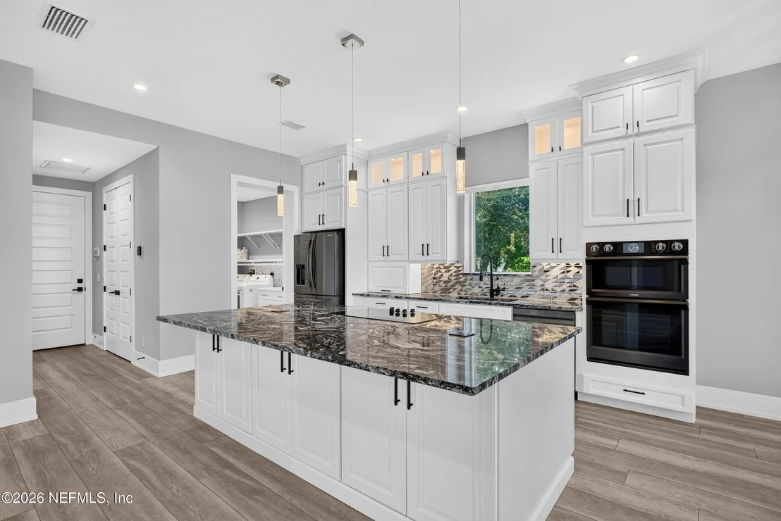 Photo of 121 SEASIDE Point