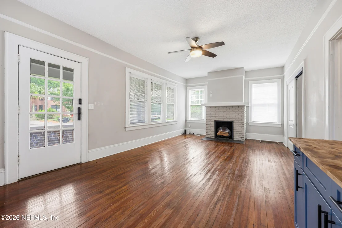 Photo of 2667 POST Street