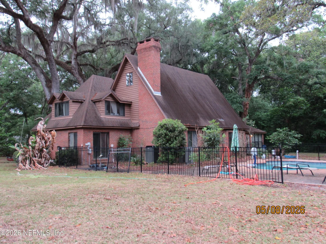 Photo of 237 ADAMS Lane