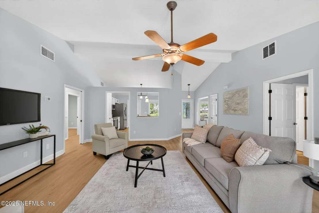 Photo of 572 COZYBROOK Lane
