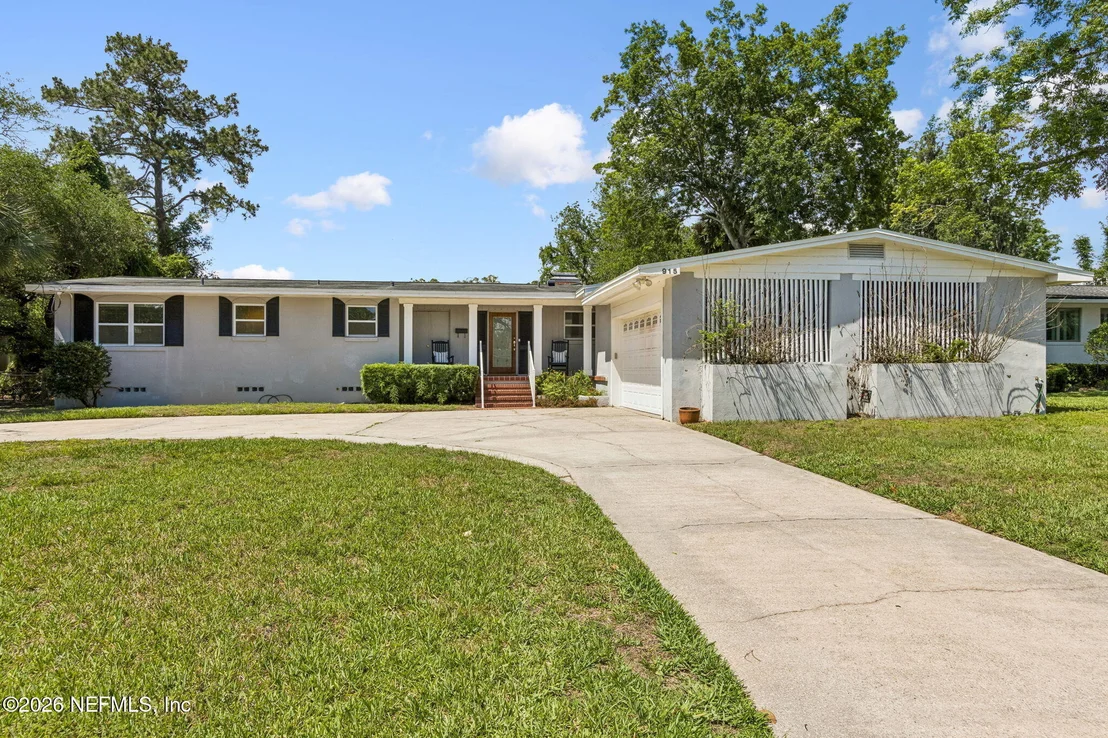 Photo of 915 OLD GROVE Manor