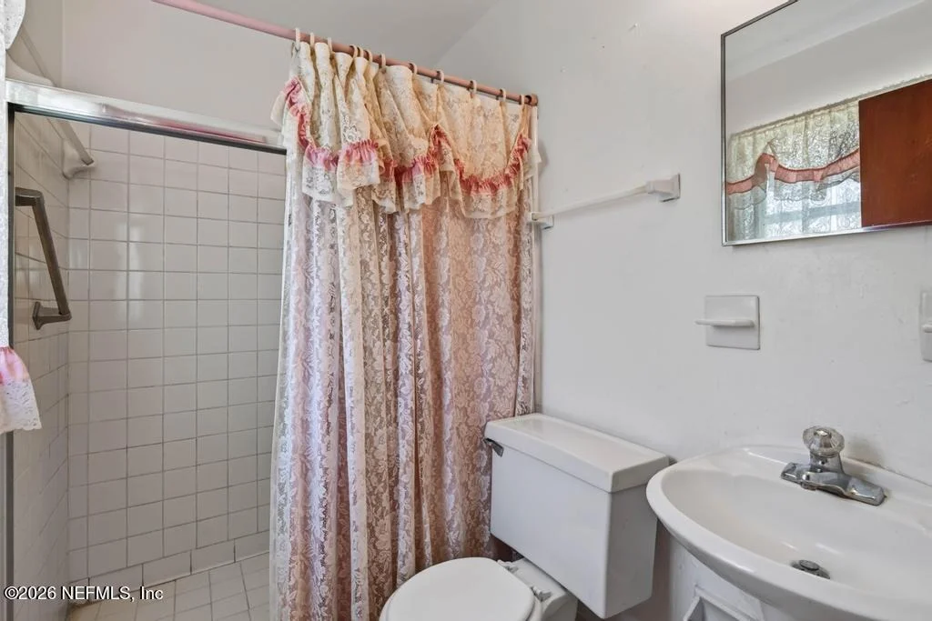 Photo of 10607 JOLYNN Road