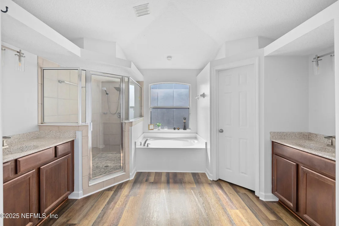 Photo of 708 FLOWERS Street